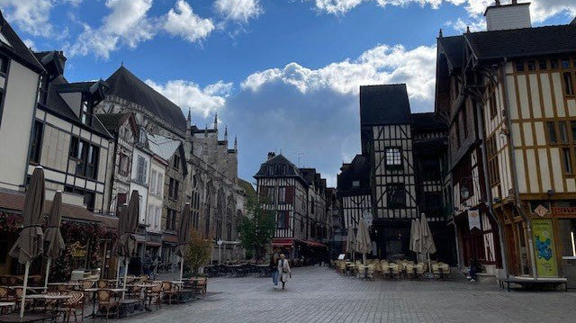 フランスワイン生産者を訪ねる旅2024年 No.13 ~シャンパーニュ1日目~ - 恵比寿ワインマート