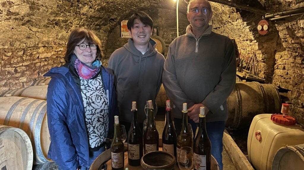 フランスワイン生産者を訪ねる旅 2023年 No.20 〜レパートリー豊かなワインが生み出されるジュラ地方へ〜 - 恵比寿ワインマート