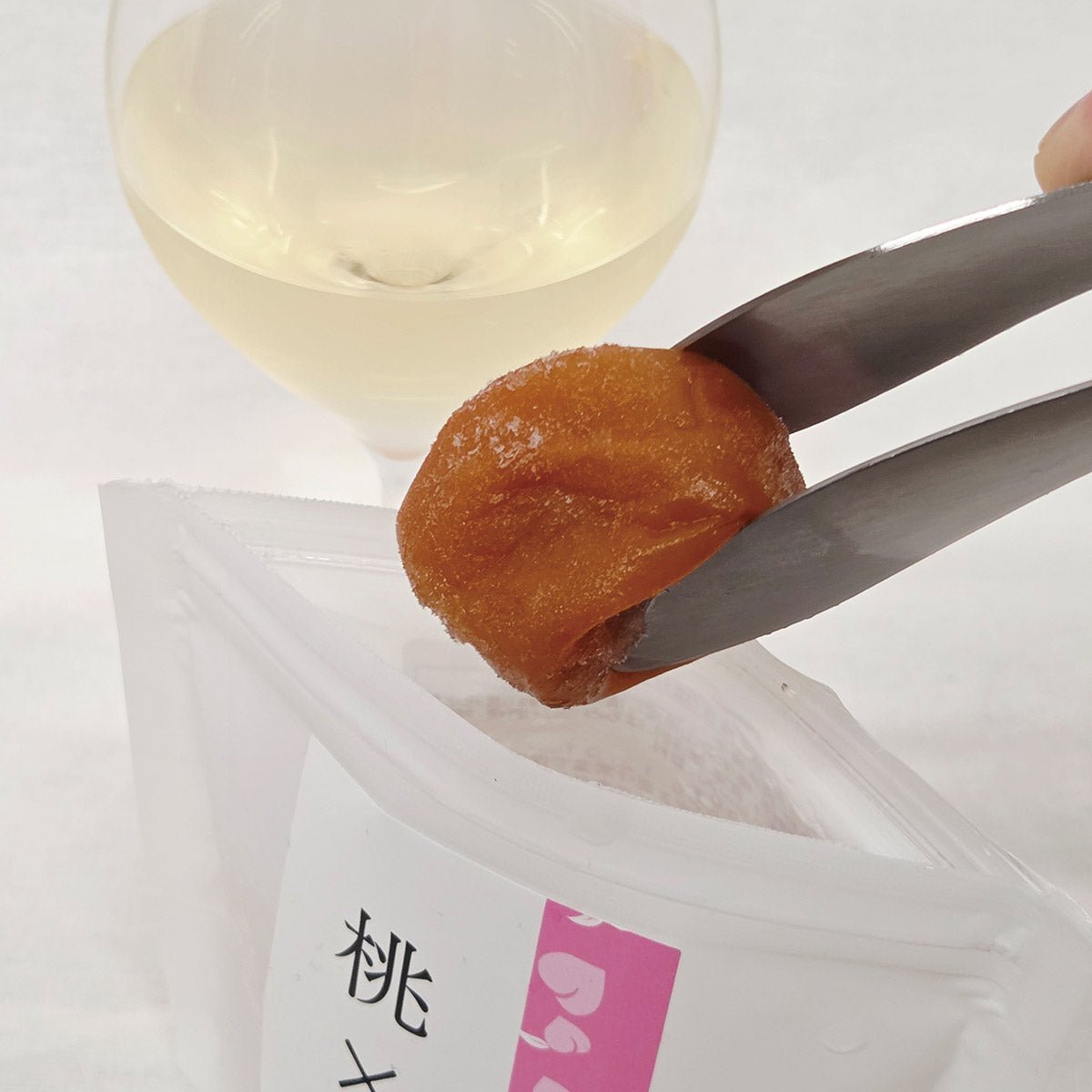 マルヤマ食品 紀州うす塩梅 桃×梅 塩分5% - 恵比寿ワインマート