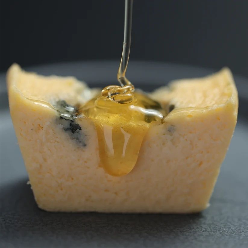 <お取寄せ>京百花の雫 ブルーチーズケーキ 〔冷凍〕送料込み - 恵比寿ワインマート