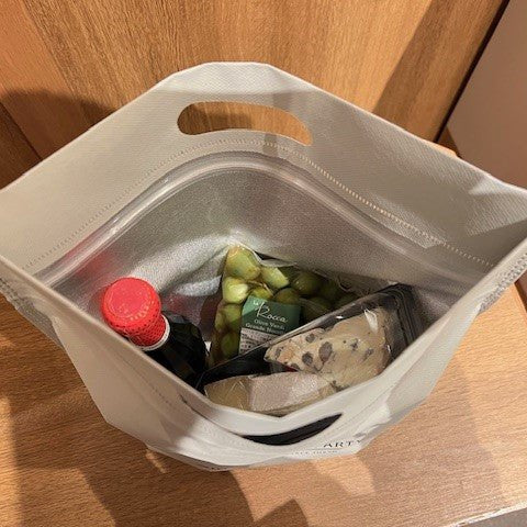 WINE MARKET PARTYオリジナル保冷バッグ 薄型小 - 恵比寿ワインマート