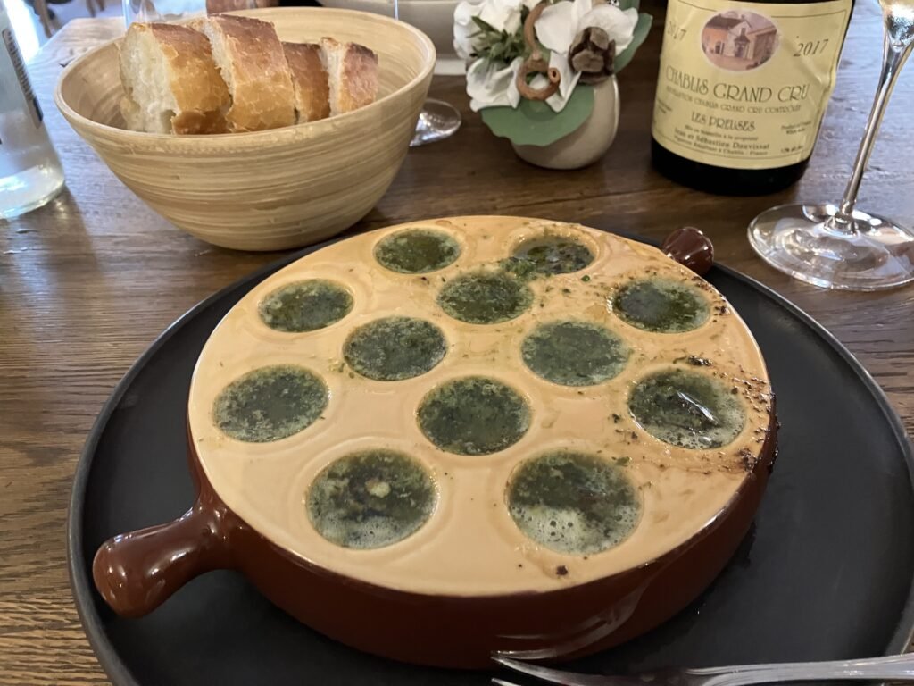 フランスワイン生産者を訪ねる旅　2023年　No.10　～ブルゴーニュ（コート・ドール）編～ - 恵比寿ワインマート