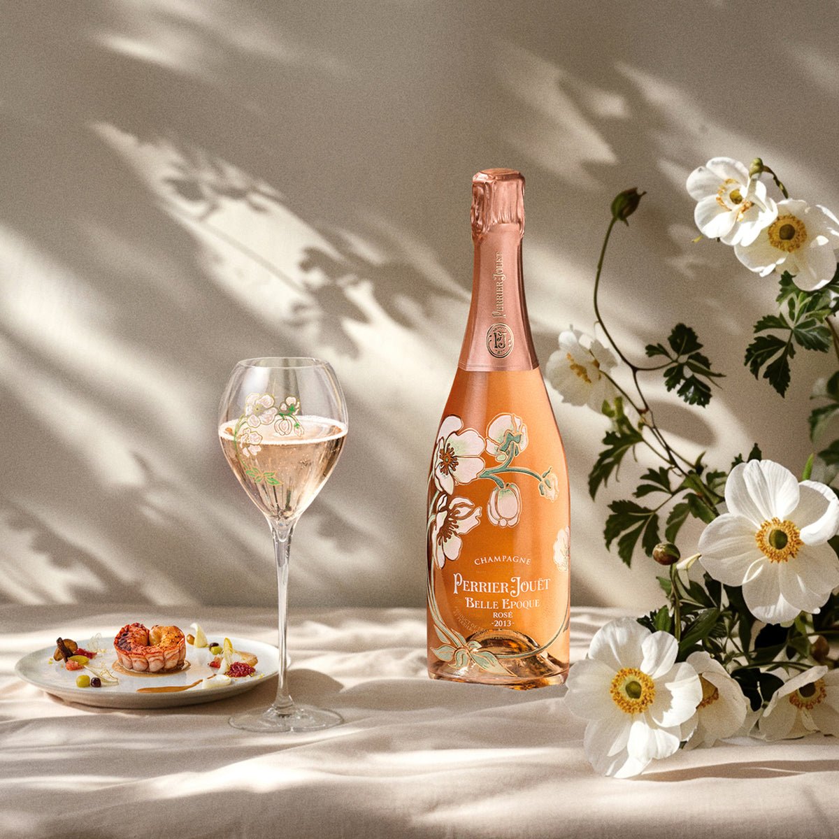 Perrier Jouet 2013 ペリエジュエ　ベルエポック Amazon.co.jp: ペリエ ジュエ ベル エポック2013 ギフト箱入り by