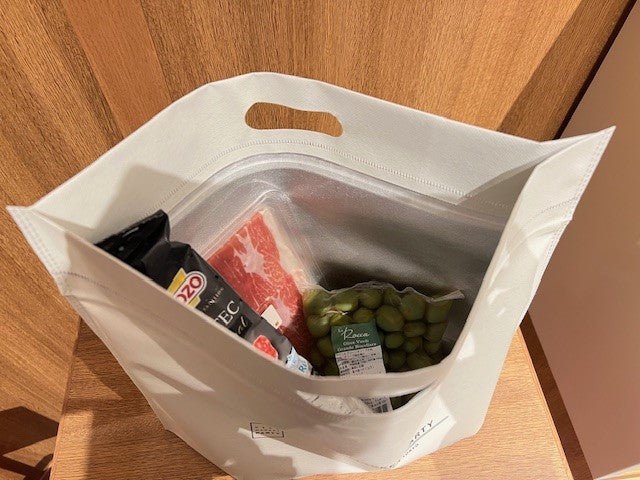 WINE MARKET PARTYオリジナル保冷バッグ 薄型大 - 恵比寿ワインマート