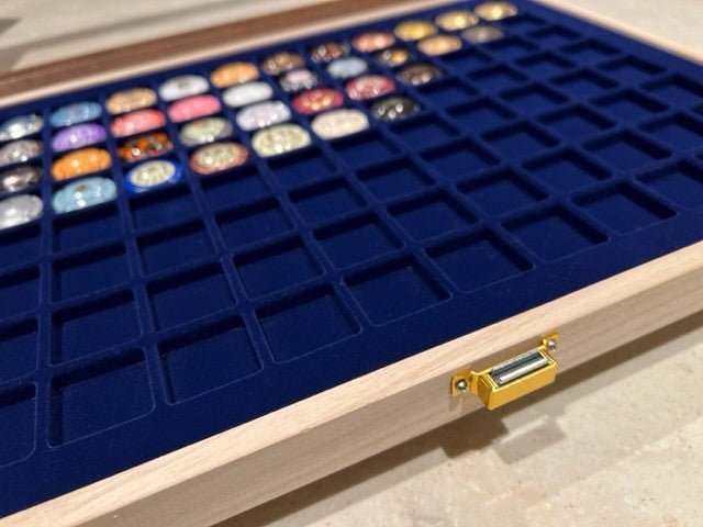 工房シラタ ミュズレボード 　96個入り 紺 - 恵比寿ワインマート